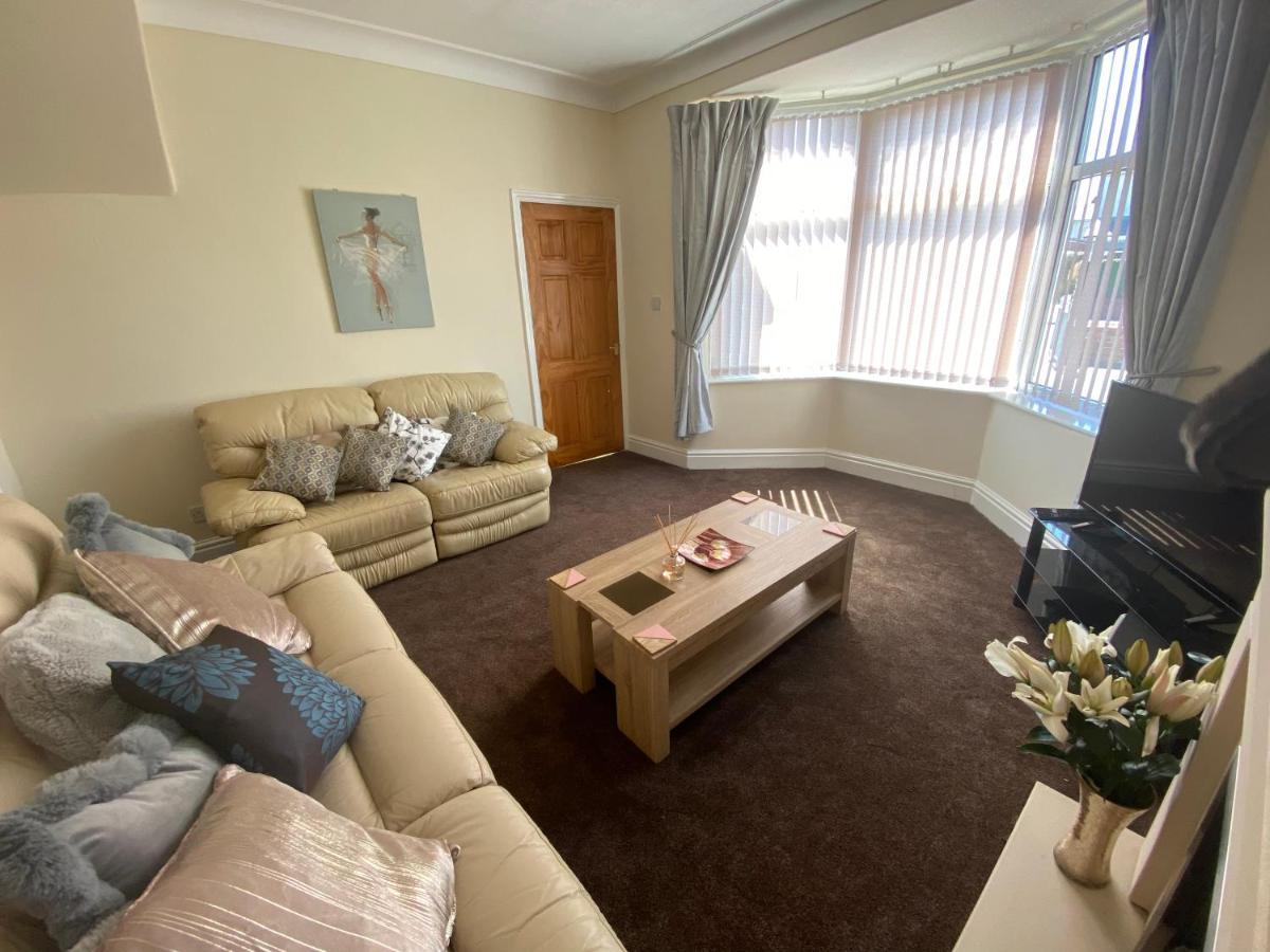 Sited In Lytham, Not Moss Side, Meadow Hse, Entire Hse, Sleeps 6 Apartment Moss Side  Luaran gambar